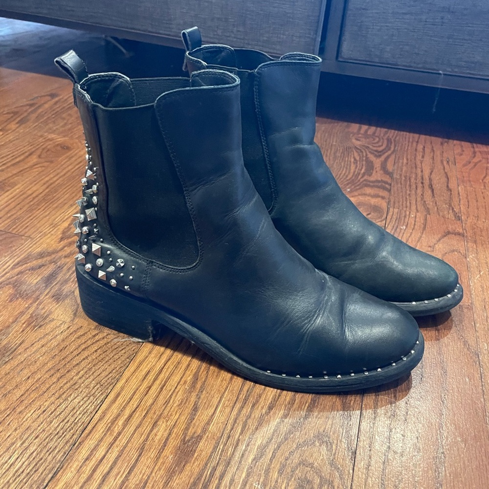 Sam Edelman Black Leather Chelsea Ankle Boots with Studded Detail size 9